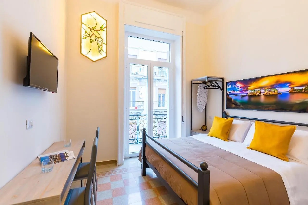 Central Station Apartments & Suites Naples