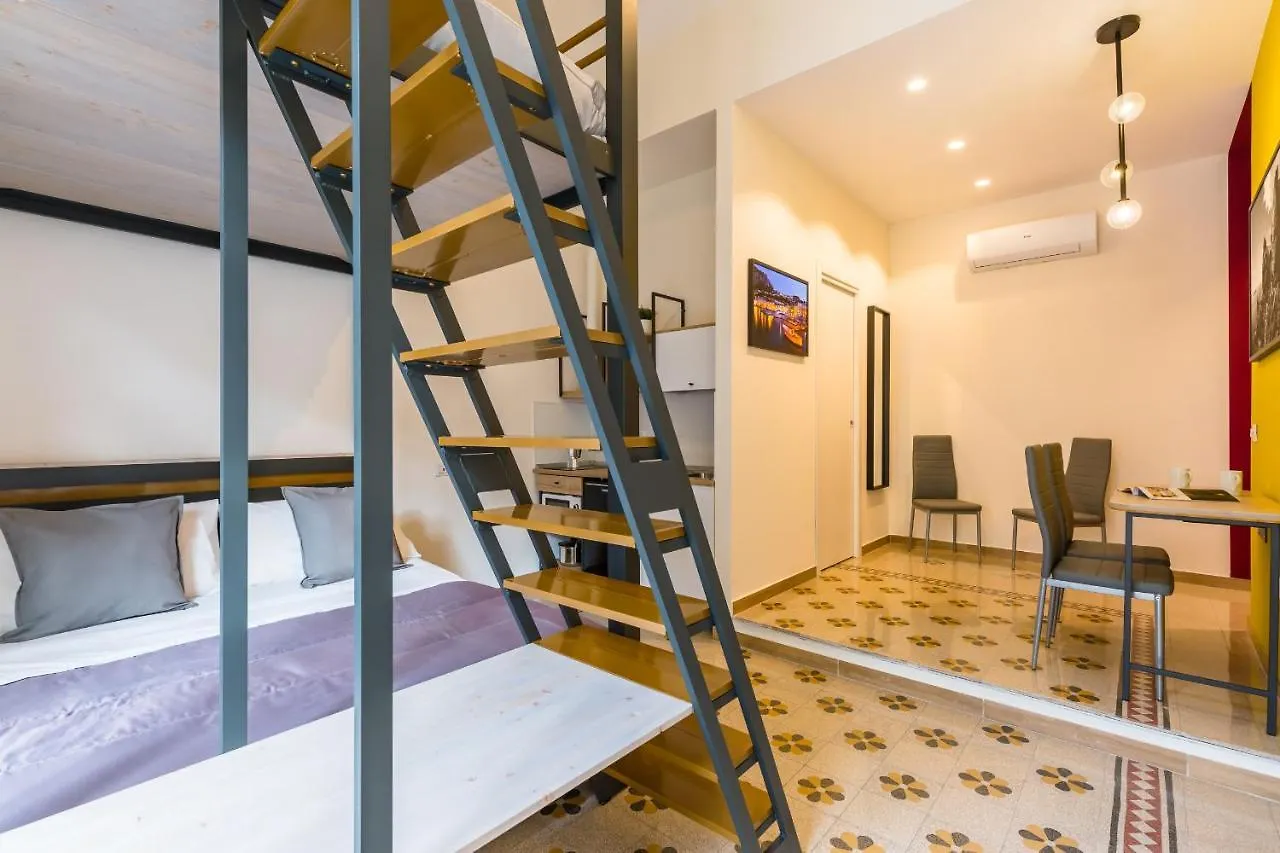Central Station Apartments & Suites Naples