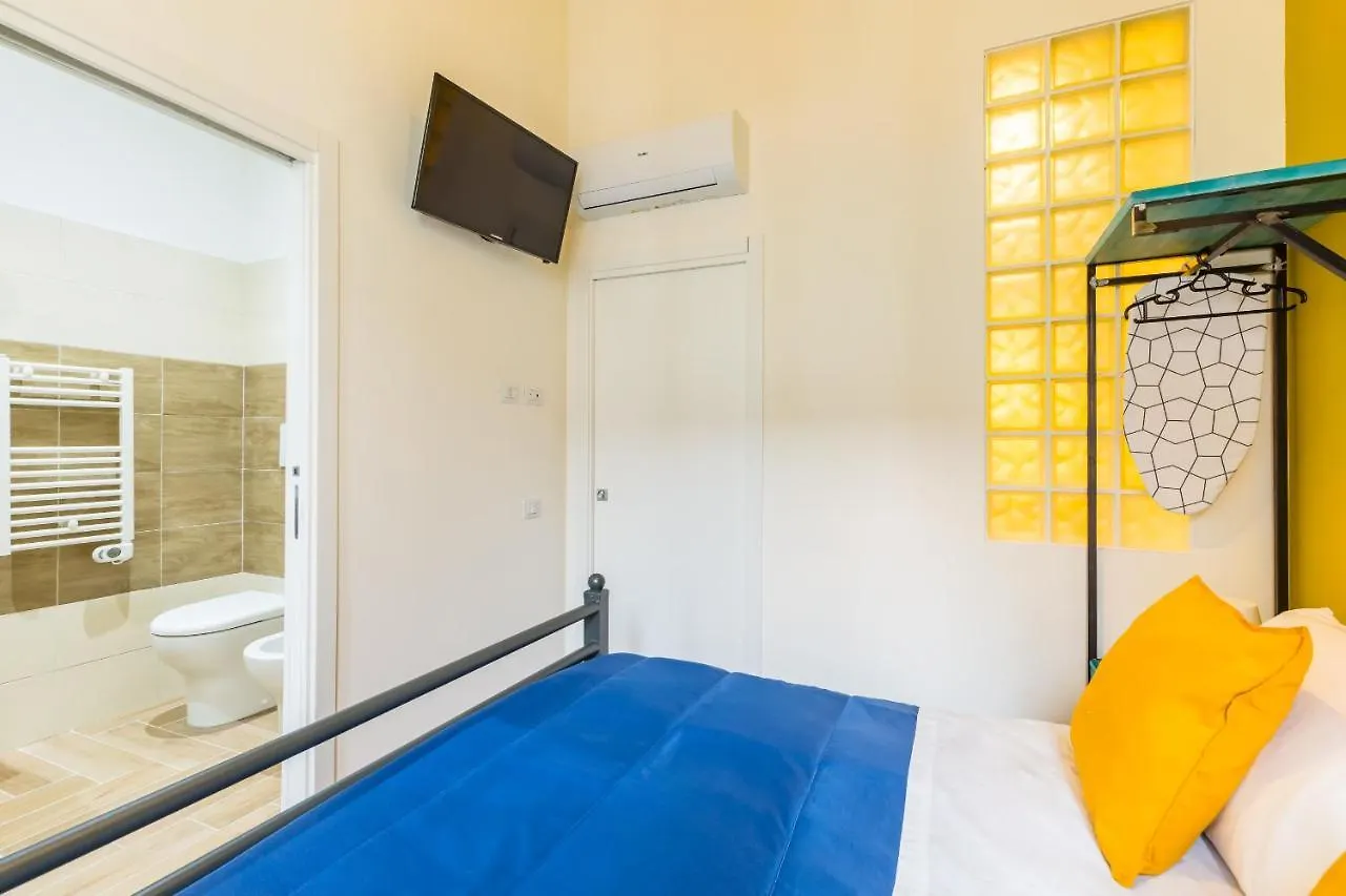 Central Station Apartments & Suites Naples
