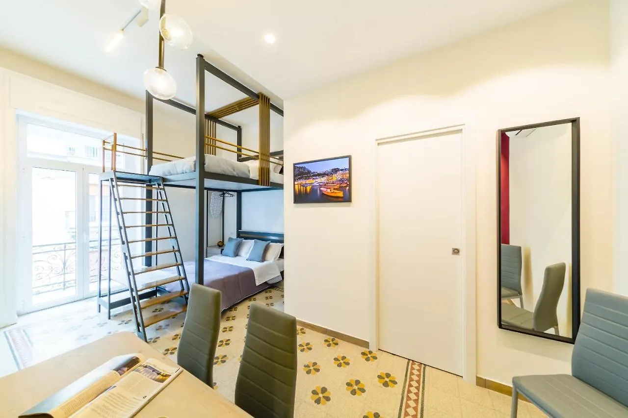 Central Station Apartments & Suites Naples
