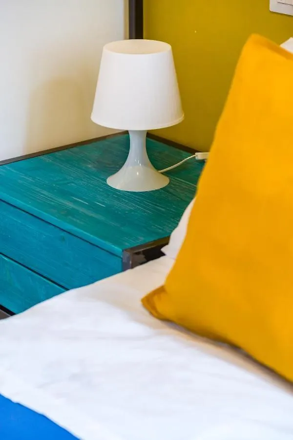Central Station Apartments & Suites Naples