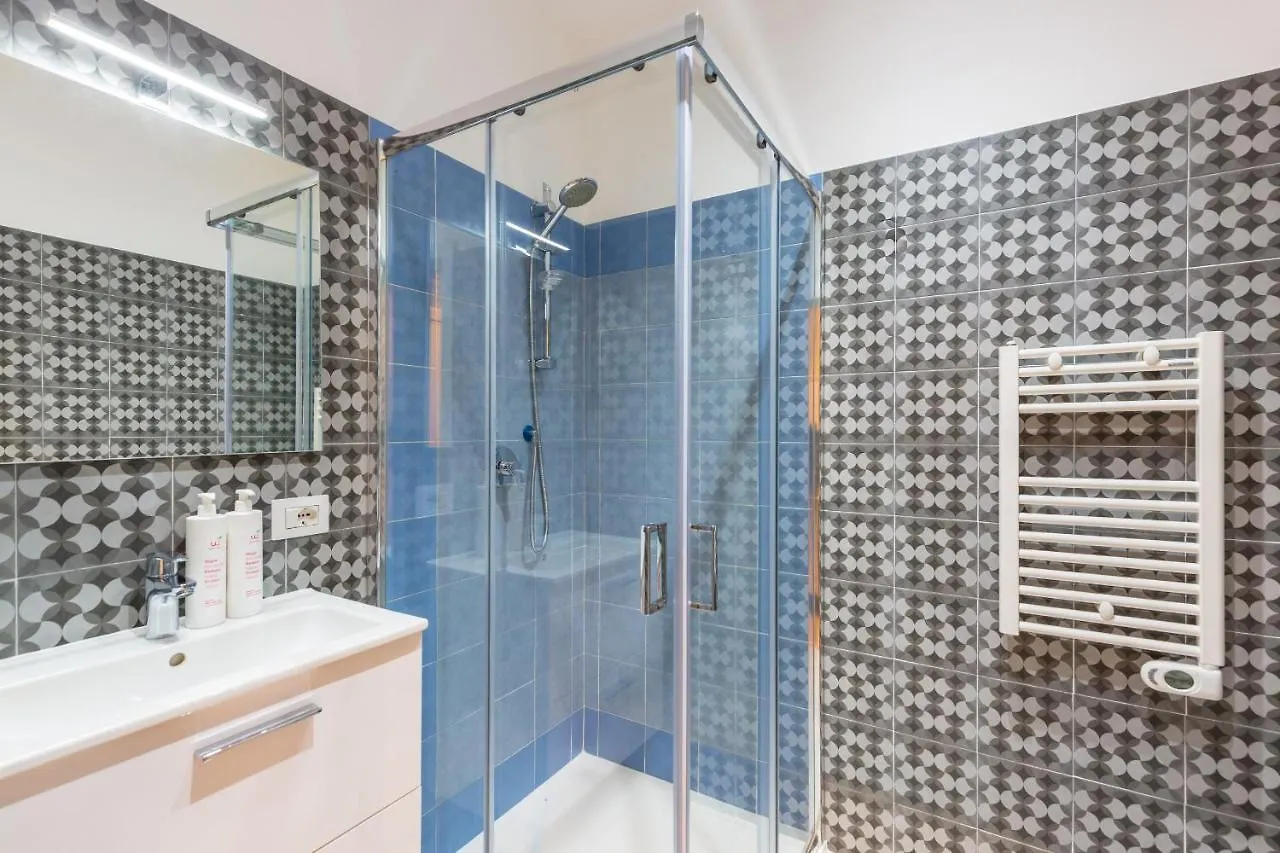 Central Station Apartments & Suites Naples 0*,