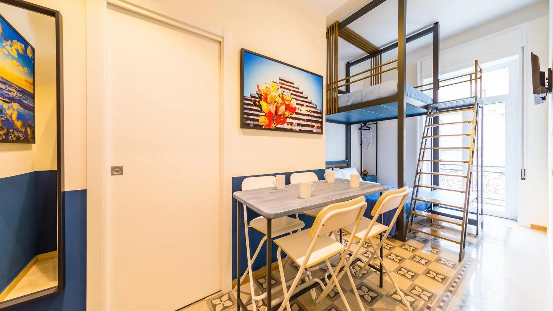 Central Station Apartments & Suites Naples