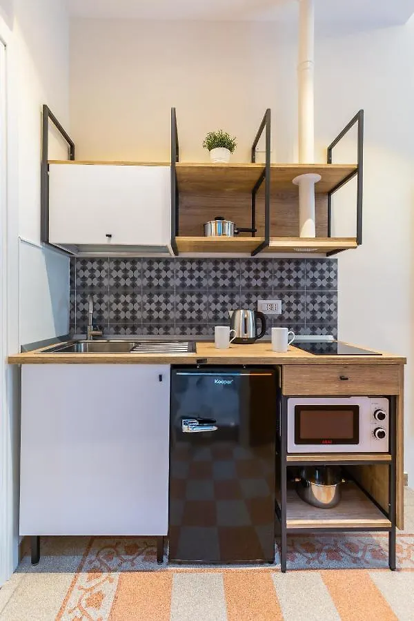 Central Station Apartments & Suites Neapol